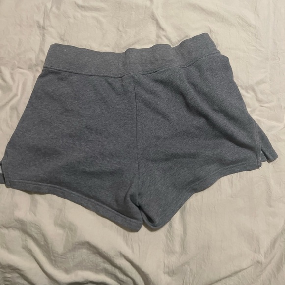 Women’s Nike Shorts - Picture 2 of 4